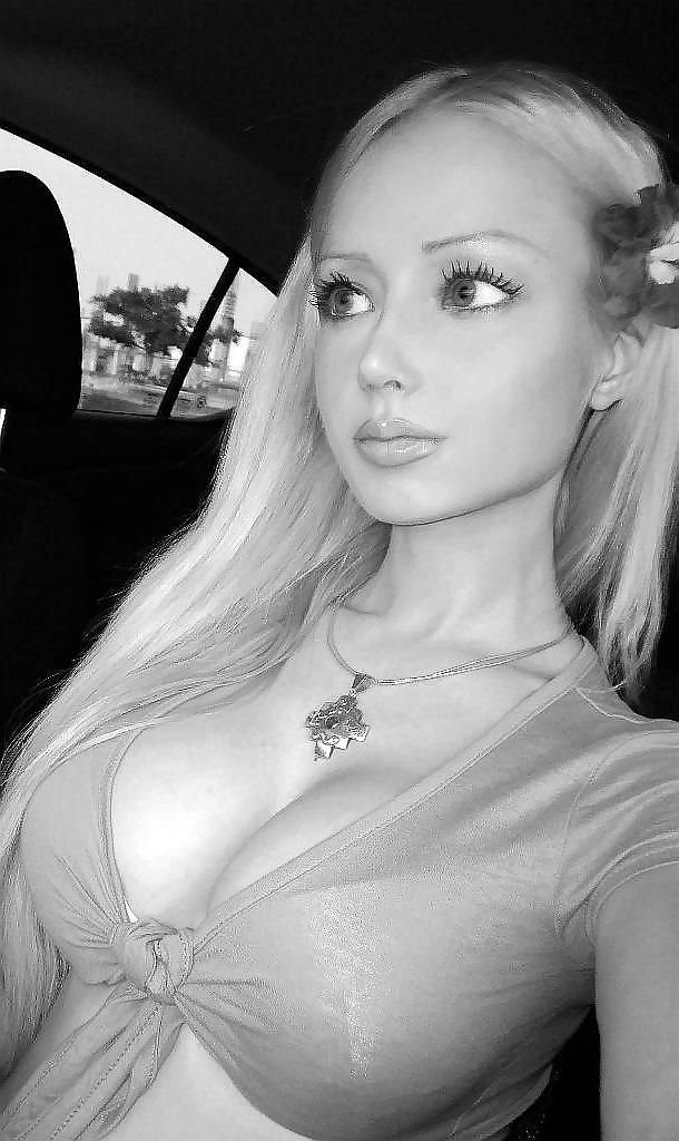 25P Valeria Lukyanova Barbie Doll 