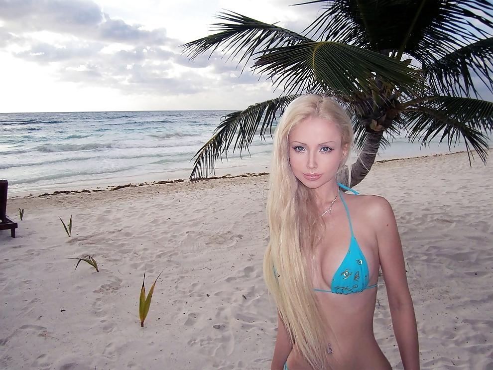 25P Valeria Lukyanova Barbie Doll 