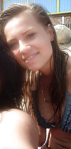 25P Hot dutch brunettes 