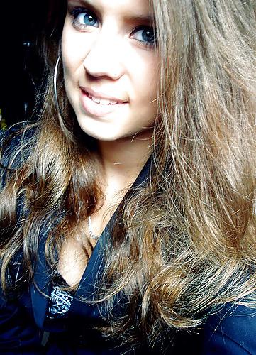 25P Hot dutch brunettes 