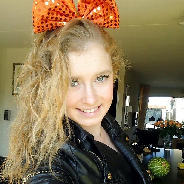 25P Dutch slut 1
