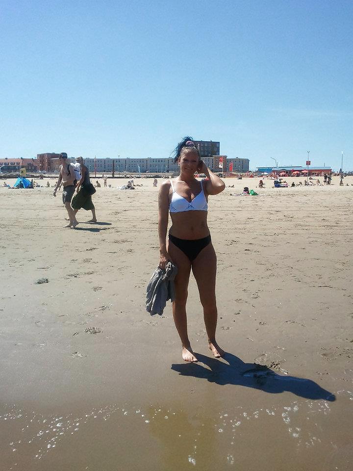 7P Sexy dutch mom and not her mom