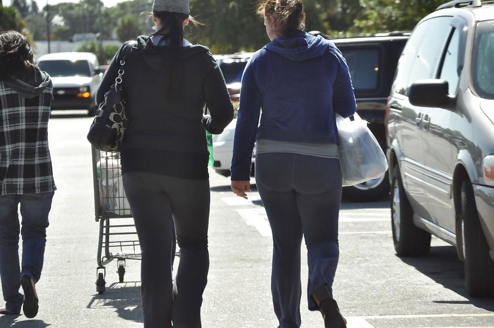 9P Chubby Ass in Yoga Pants