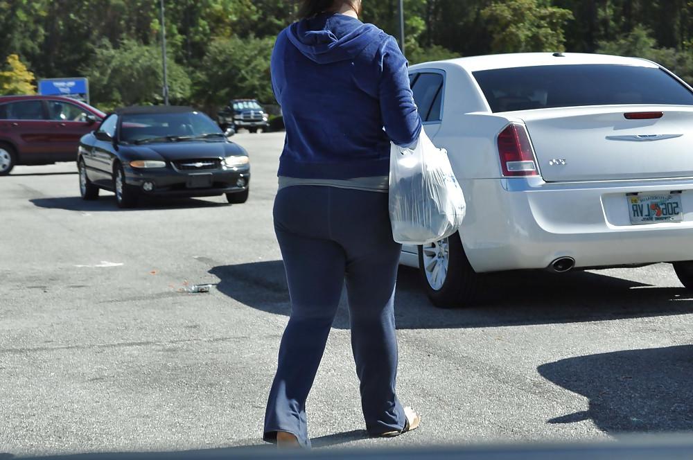 9P Chubby Ass in Yoga Pants