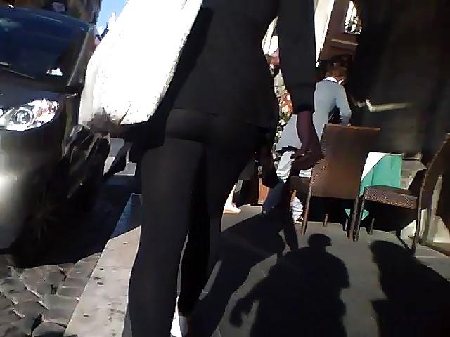 4P Screenshots - see through street leggings