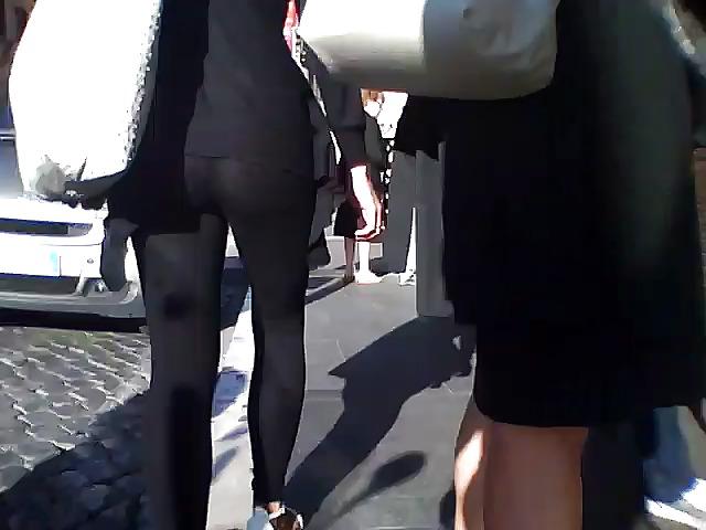 4P Screenshots - see through street leggings