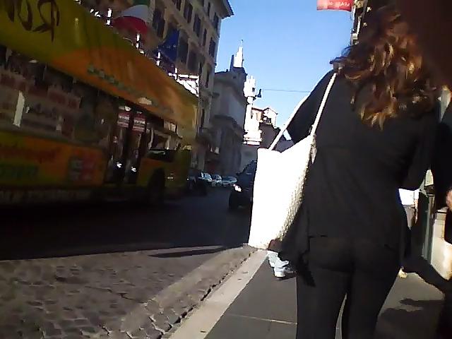 4P Screenshots - see through street leggings