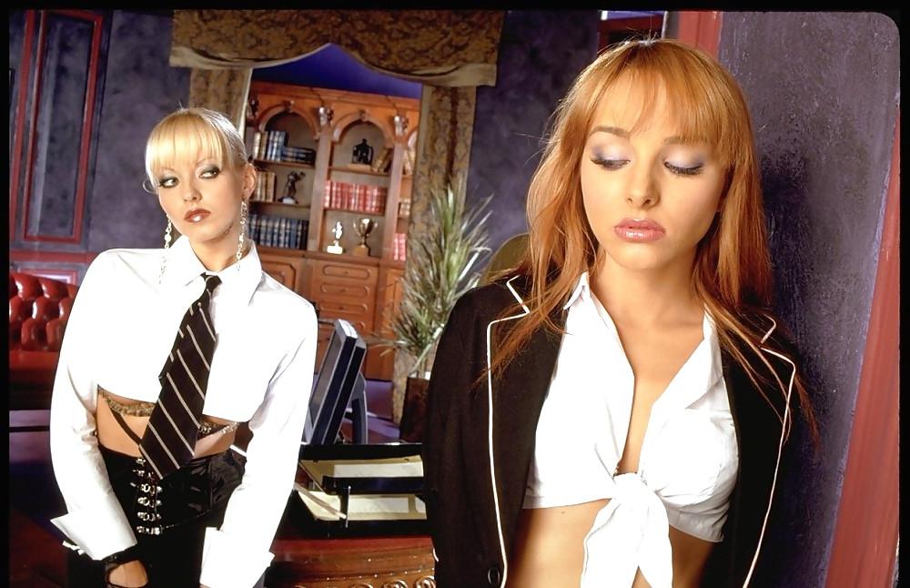 25P THE SCHOOLGIRL AND THE HEAD MISTRESS