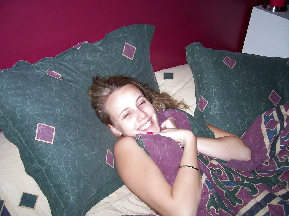 25P REAL GIRLS FROM AROUND THE WORLD - SARAH
