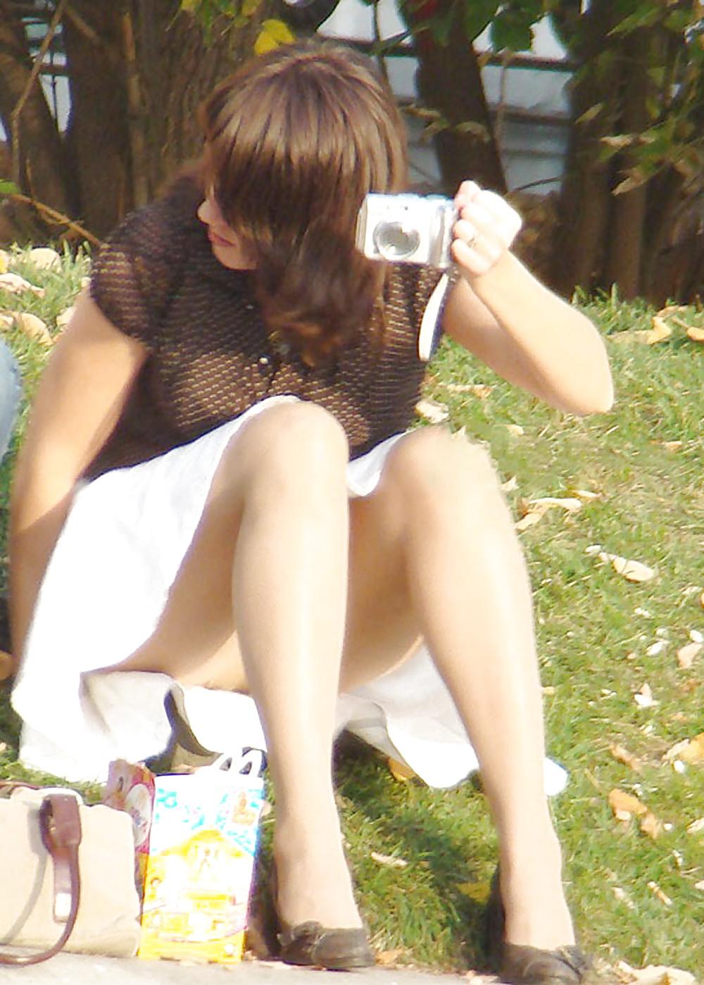 17P In The Streets 095 - Three Sexy Park Upskirts 
