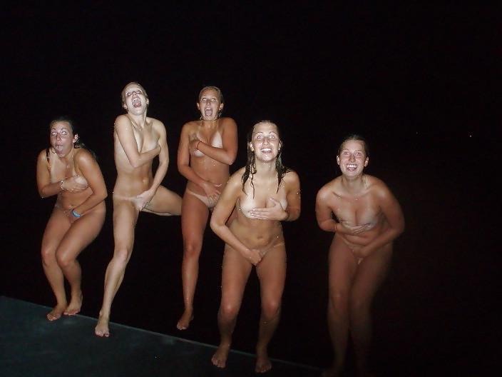 25P Besoffene party girls