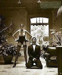 22P Public femdom