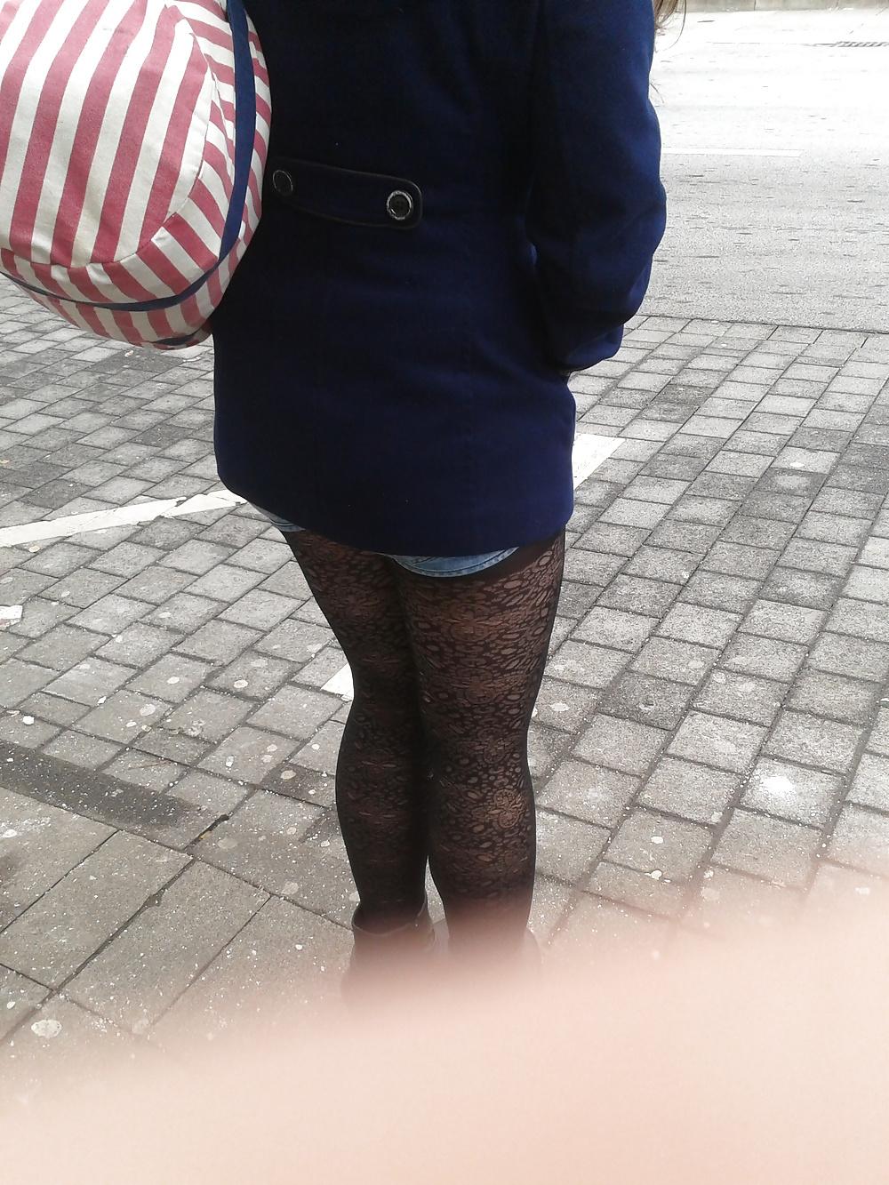 25P Pantyhose Street