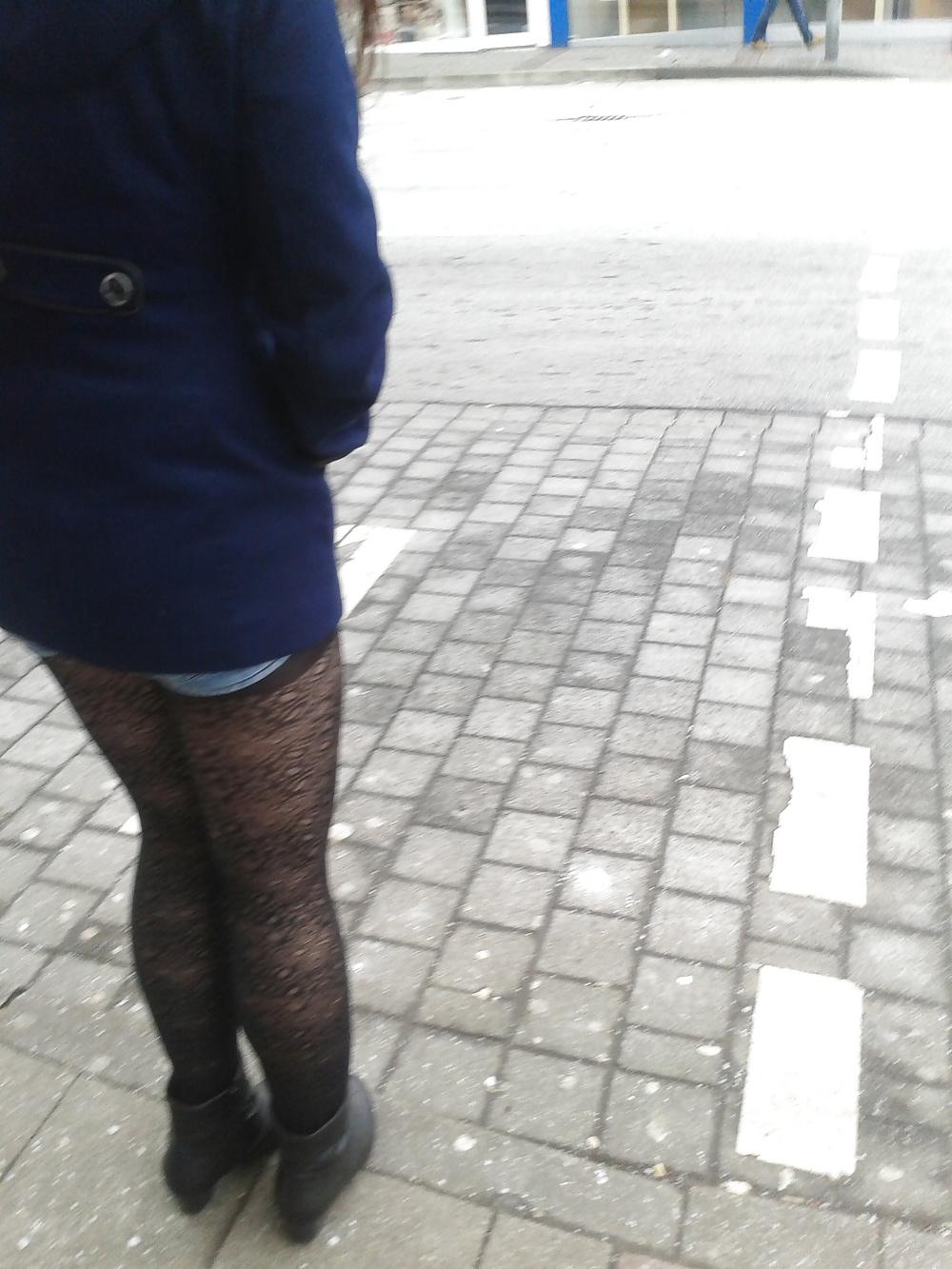 25P Pantyhose Street