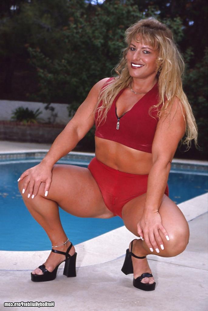 4P Mature Female Bodybuilder