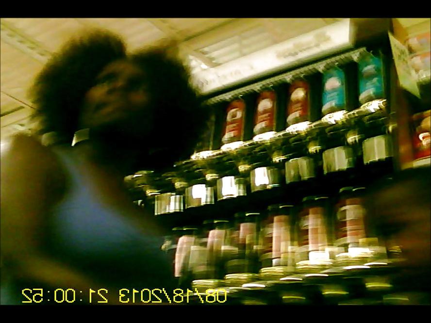 11P Curvy Black Momma with a 'Fro