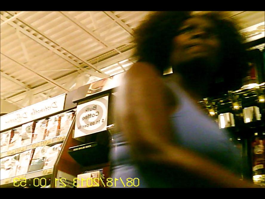 11P Curvy Black Momma with a 'Fro