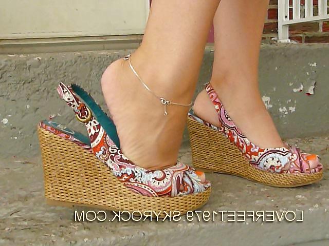 9P Loverfeet1979