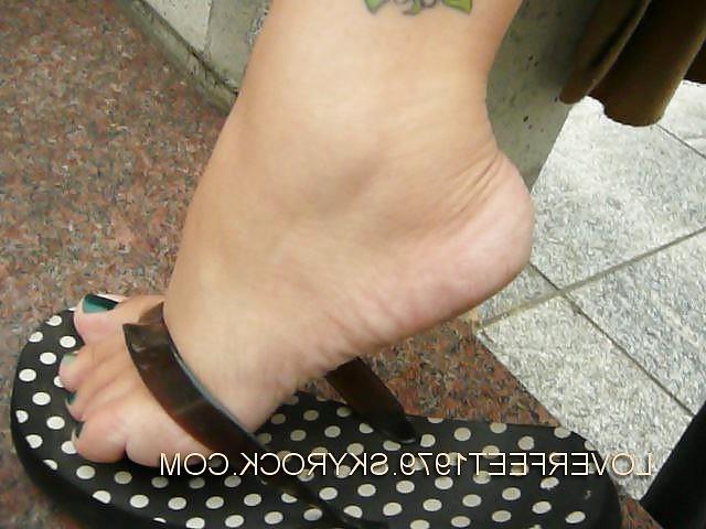9P Loverfeet1979