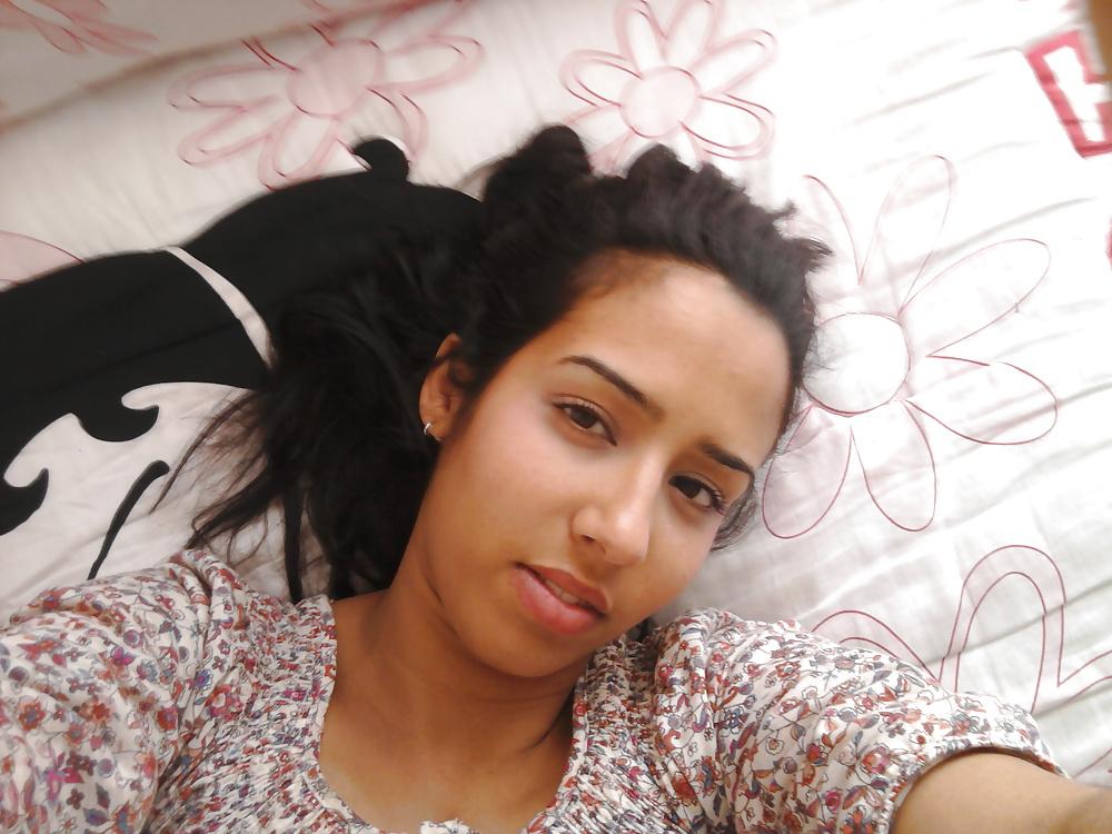 19P Arab ex girl friend
