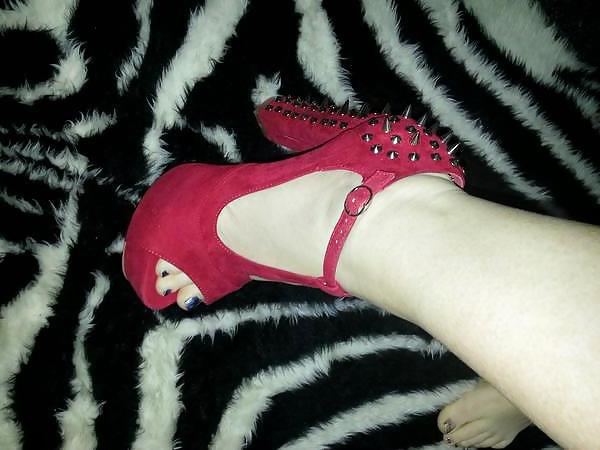 14P Ballbusting High Heels 2