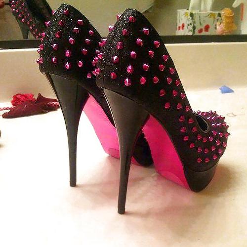 14P Ballbusting High Heels 2