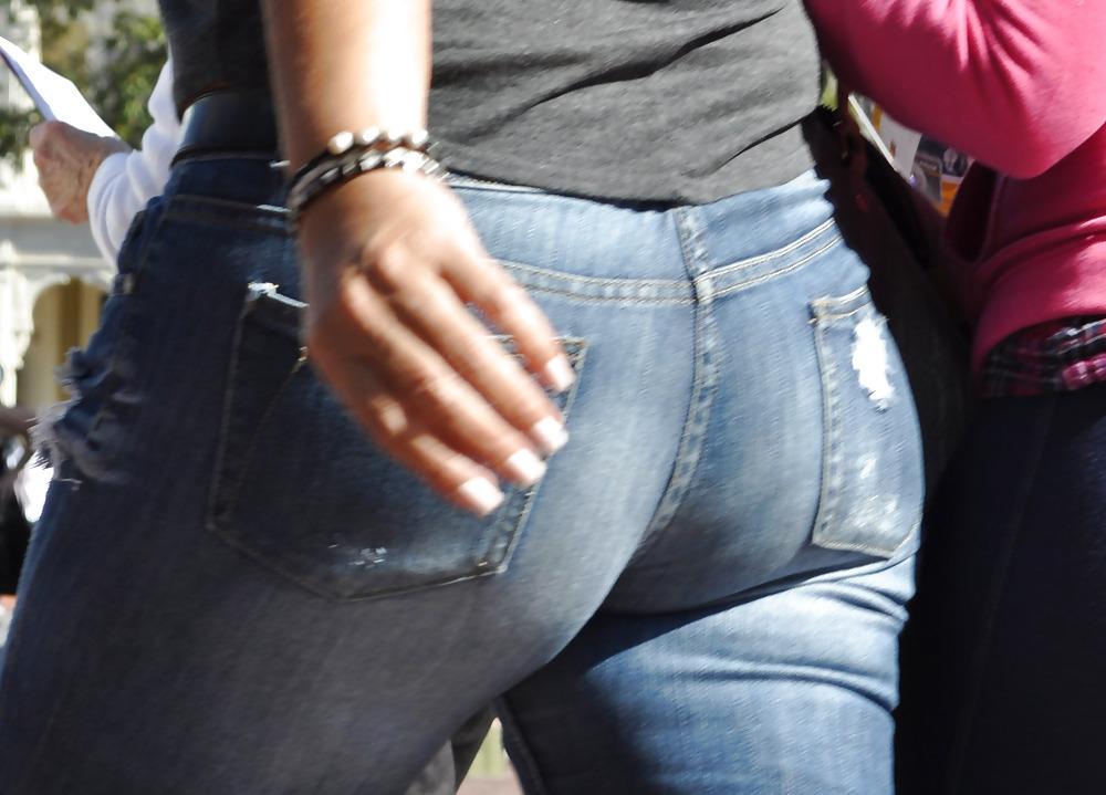 17P Creeping at Disney - Three Asses