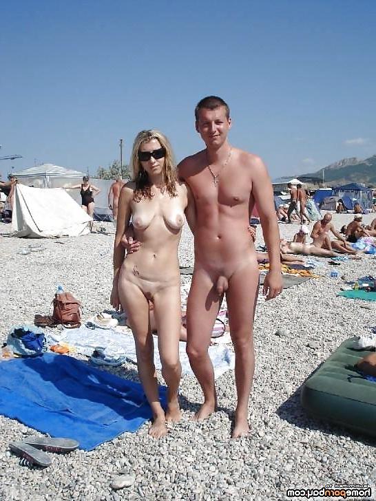23P Pics from the nudist beach