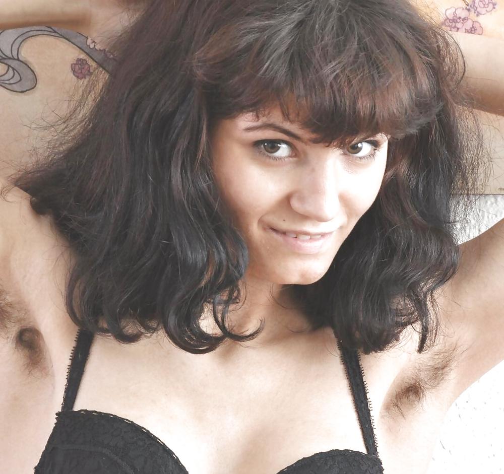 22P Hairy armpits - pits 06 - Love is in the hair