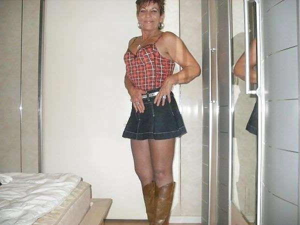 14P Dutch older slut