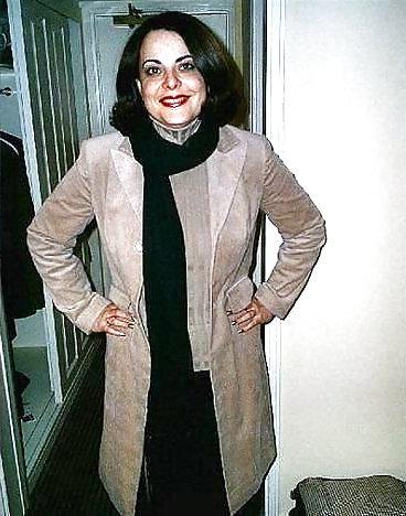 22P Canadian MILF Lydia