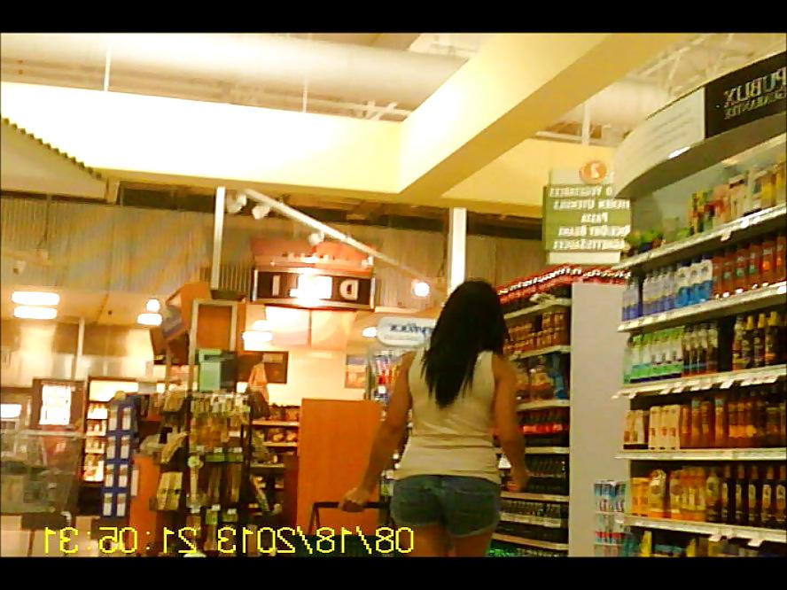 9P Short Teen Walking By