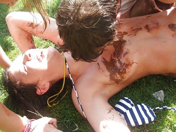 9P Girls fooling around and flashing tits in a park