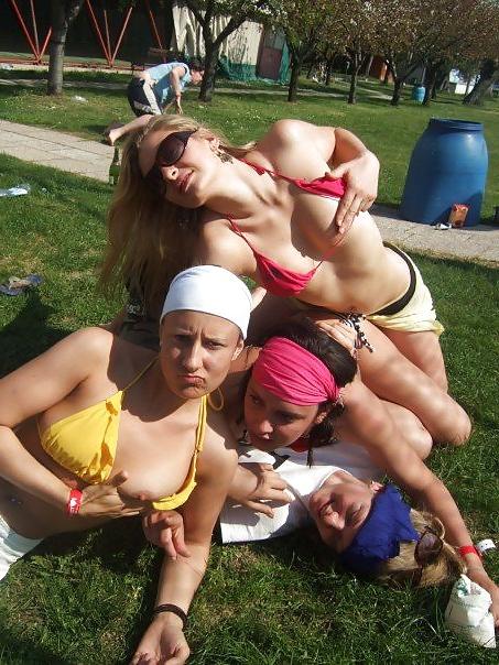 9P Girls fooling around and flashing tits in a park