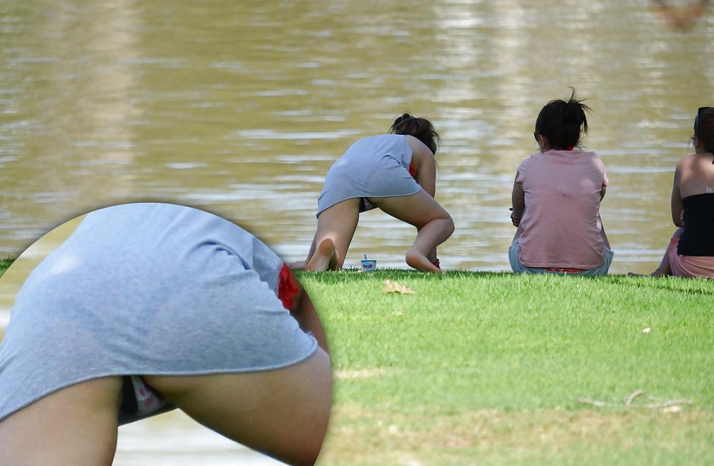 14P Mostrando la tanguita en el parque