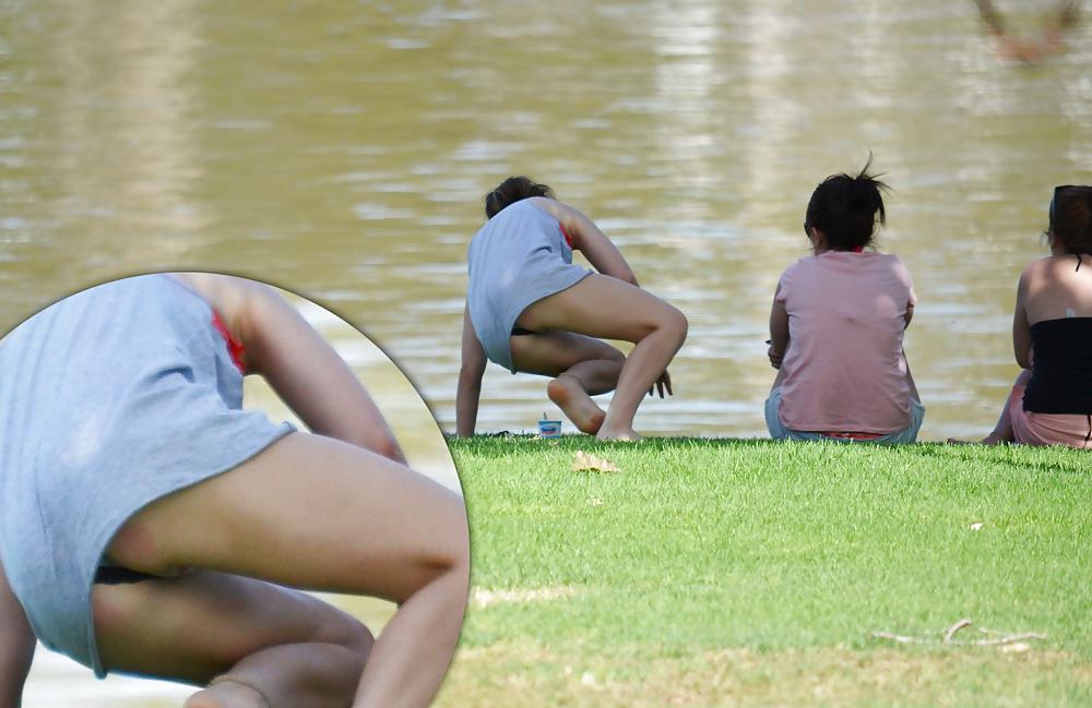 14P Mostrando la tanguita en el parque