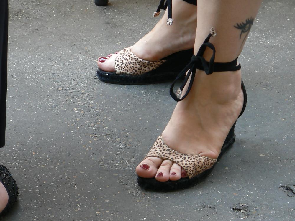 15P Spy feet