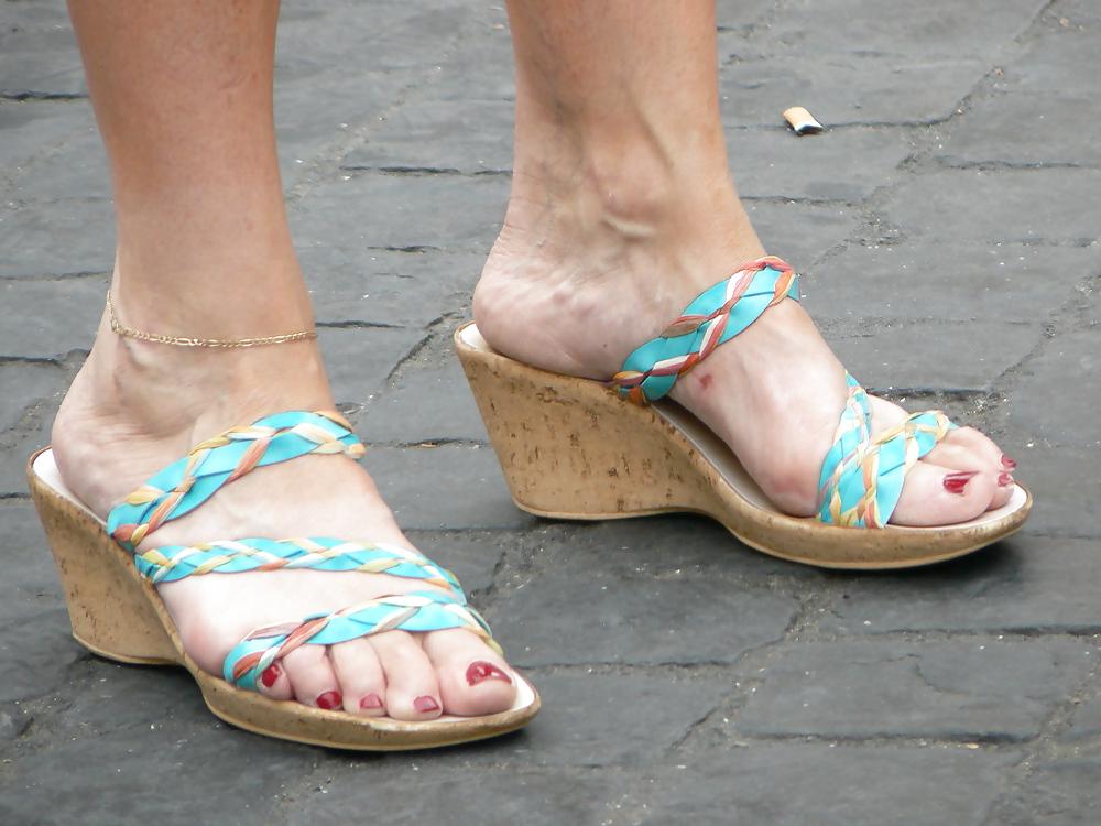 15P Spy feet
