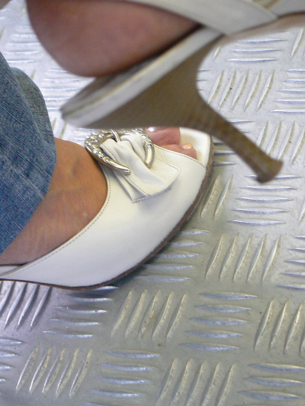 15P Spy feet