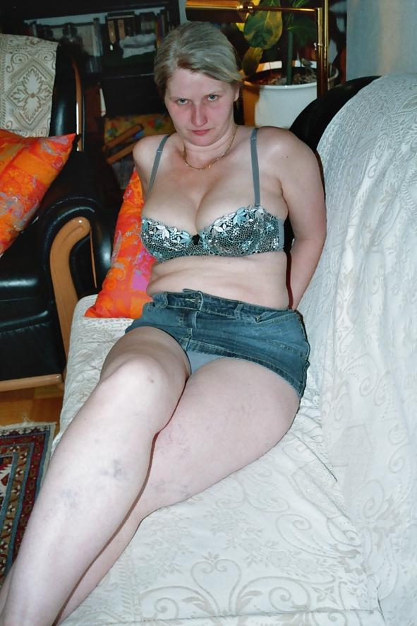 10P SAG - Wife's Hot Body In Short Tight Slinky Denim Skirt 12