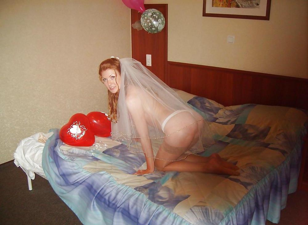 25P (TTL) here cums the bride