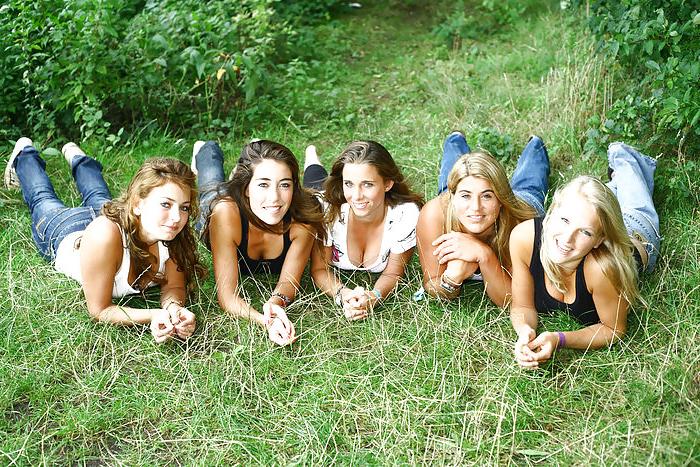 8P Dutch field hockey team is hot 
