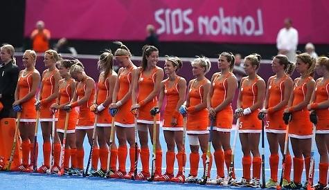 8P Dutch field hockey team is hot 