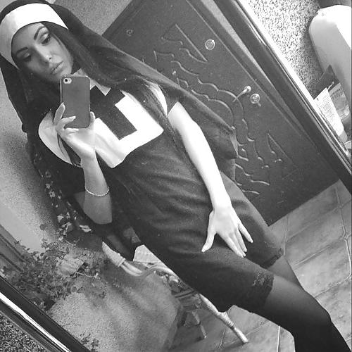 14P Sexy Nuns