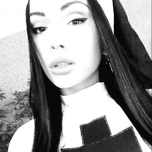 14P Sexy Nuns