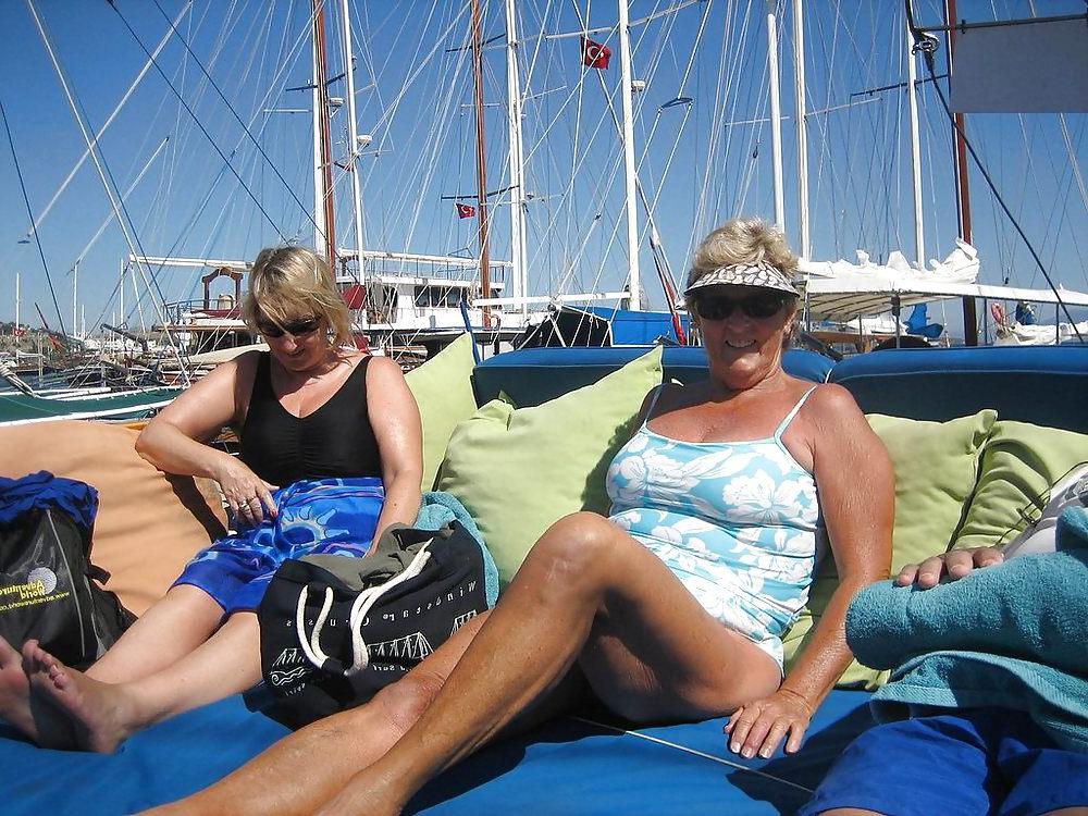 25P Grannies in holiday