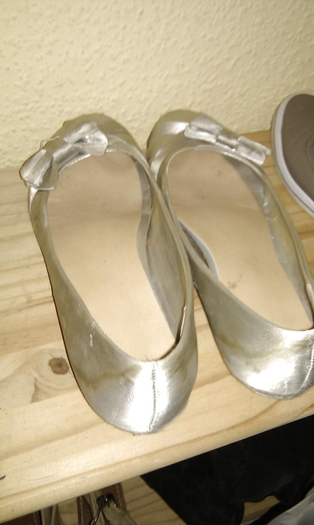 17P A friends shoe cabinet