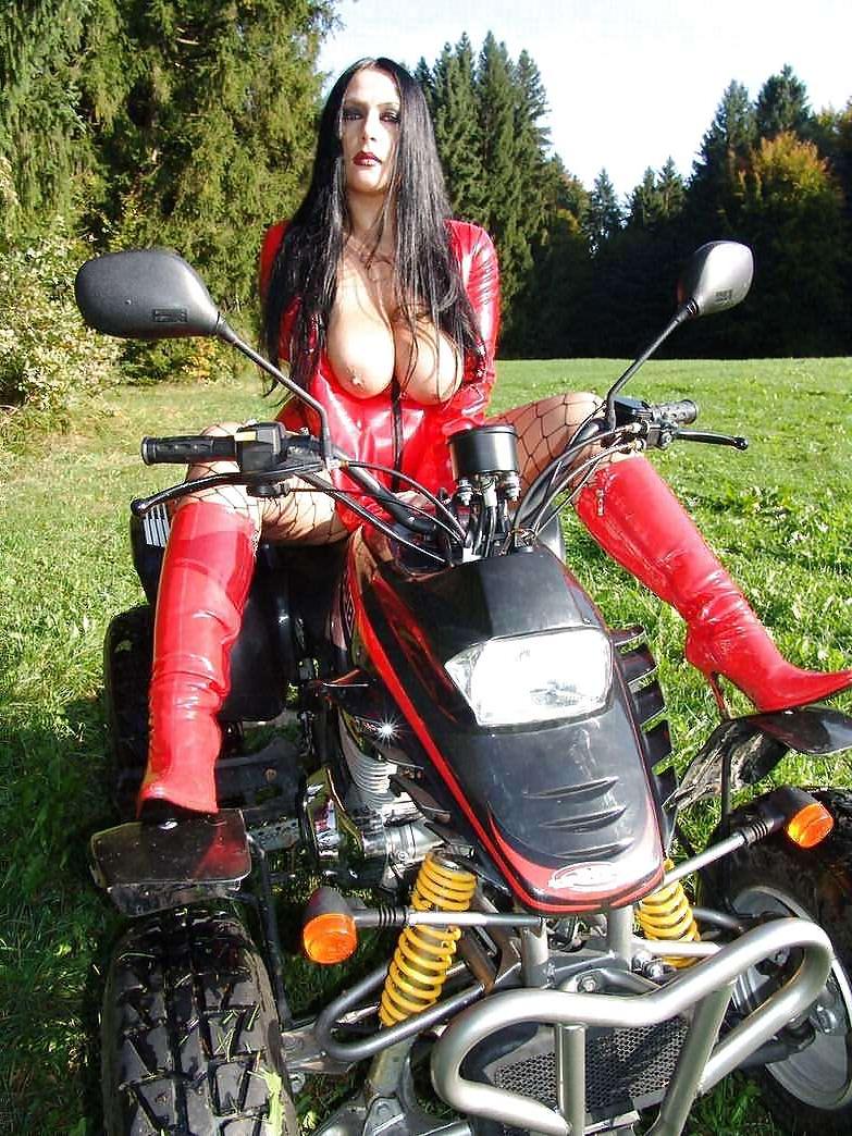 25P German milf diamond