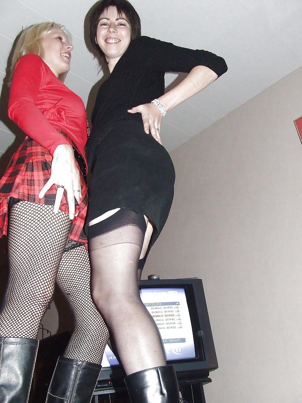 25P Hot Lesbian Lovers.