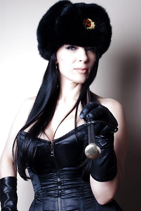 25P Mistress Rubber Latex